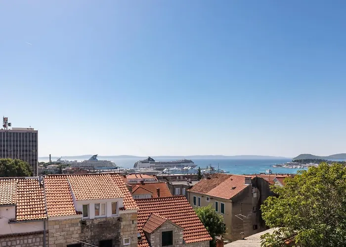 Old Town Experience, Sea View, Center&beach, 2bthr