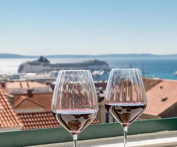 Old Town Experience, Sea View, Center&beach, 2bthr * Split